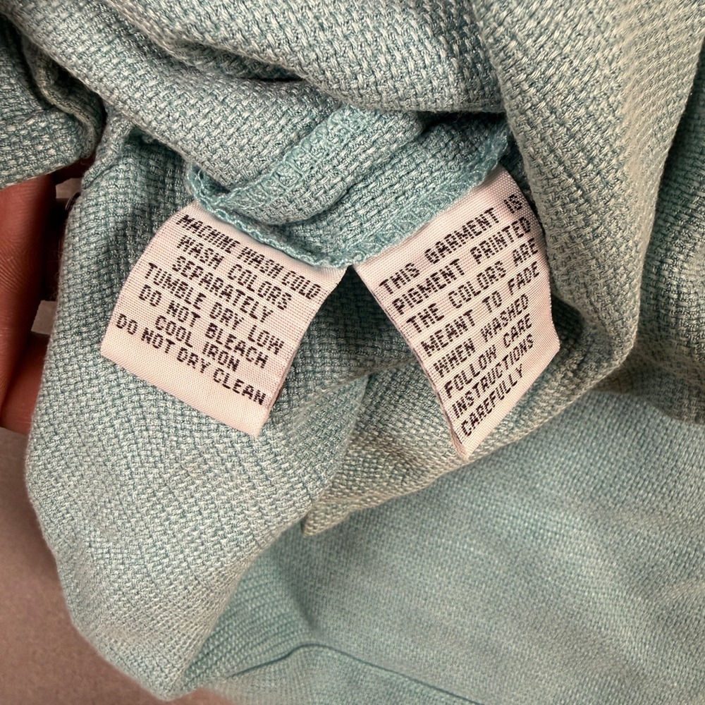 Tommy Bahama Mens 100% Silk Camp Shirt Size M Teal Blue Pineapple Print Hawaii - Picture 5 of 9